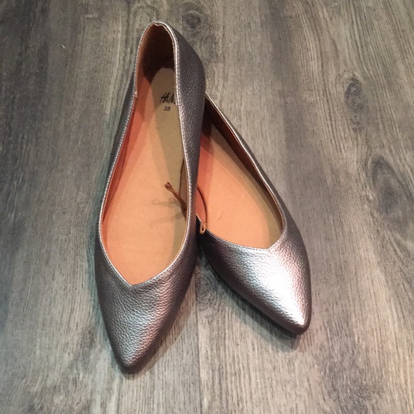 pewter flats size 8